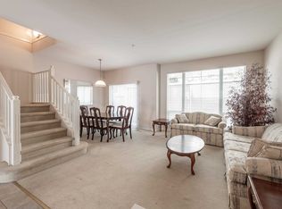 1155 Vidal St, White Rock, BC V4B3T4