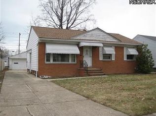 30233 Forest Grove Rd, Willowick, OH 44095