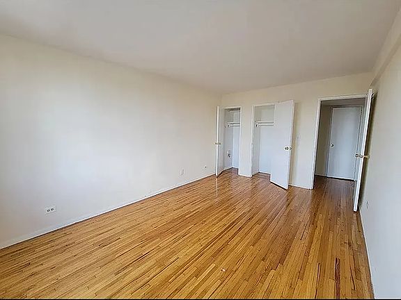 4th image of 63-11 Queens Blvd #A4