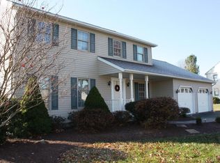 5 Cherry Tree Ln, Mifflinburg, PA 17844