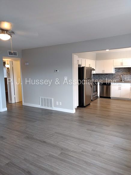 1st image of 6542 N 17th Ave APT 6