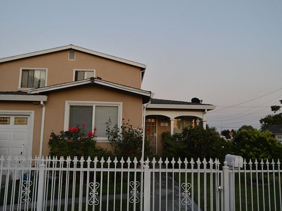 3rd image of 26096 Regal Ave