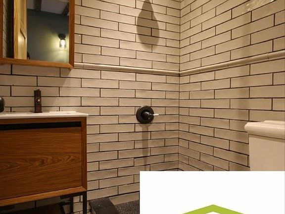 3rd image of 196 Montrose Ave #4E