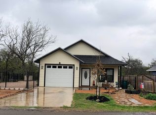 105 E Pine Dr, Marble Falls, TX 78654