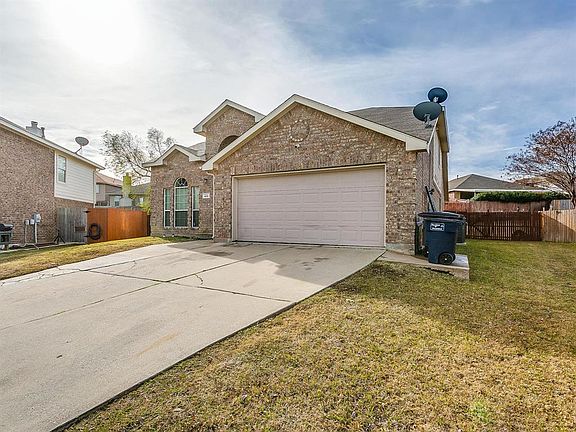2nd image of 400 Westmere Ct