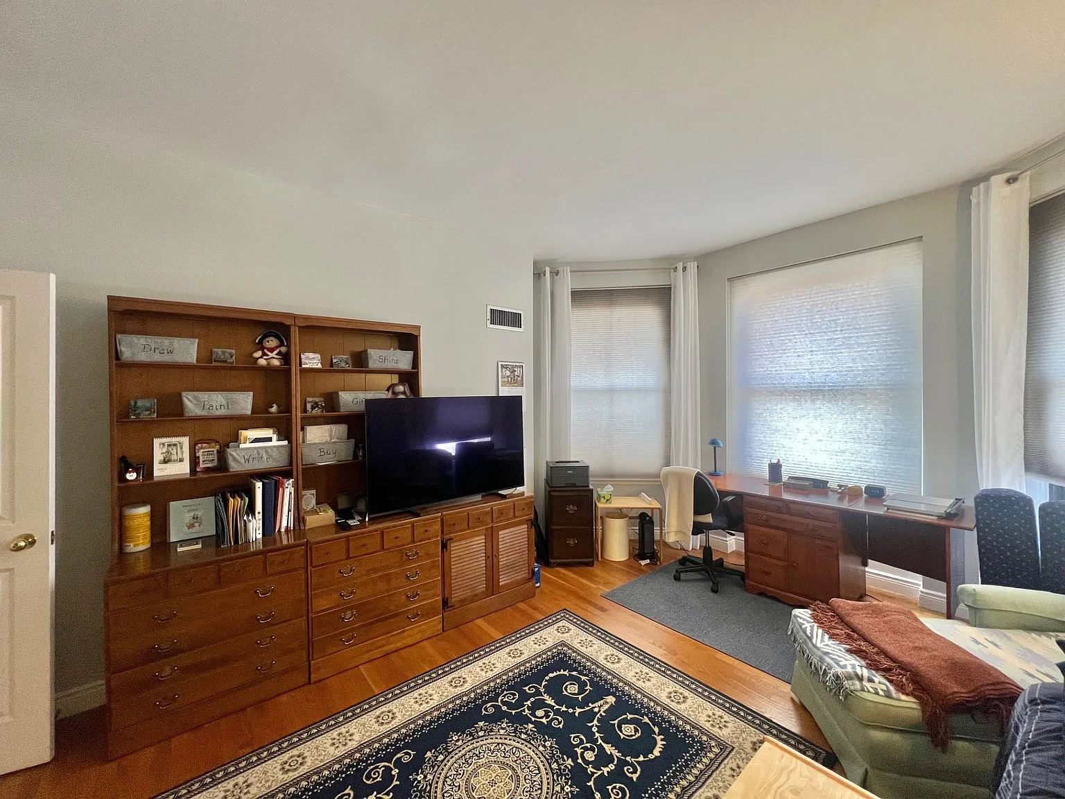 2 bed, 1291 sqft, $5,200 — Photo 4