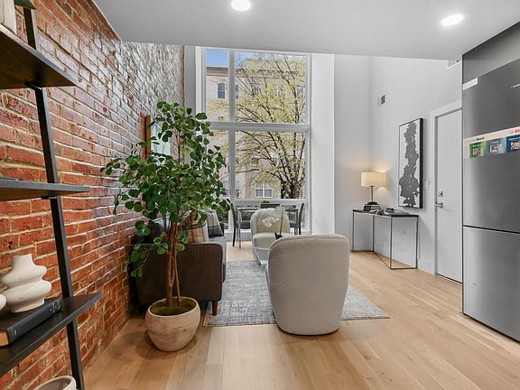 3rd image of 1119 V St NW #3