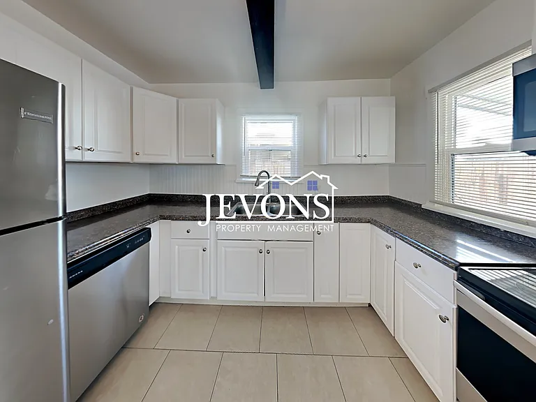 921 S 21st Ave #921 — Photo 10