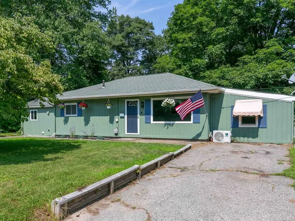 55 Sherry St, Northbridge, MA 01534