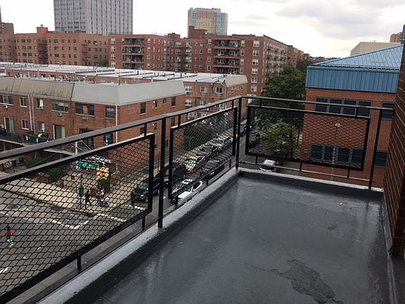 4th image of 5610 94th St APT 4D