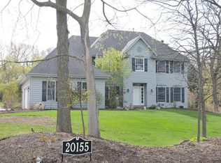 20155 W Rustic Ridge Dr, New Berlin, WI 53146