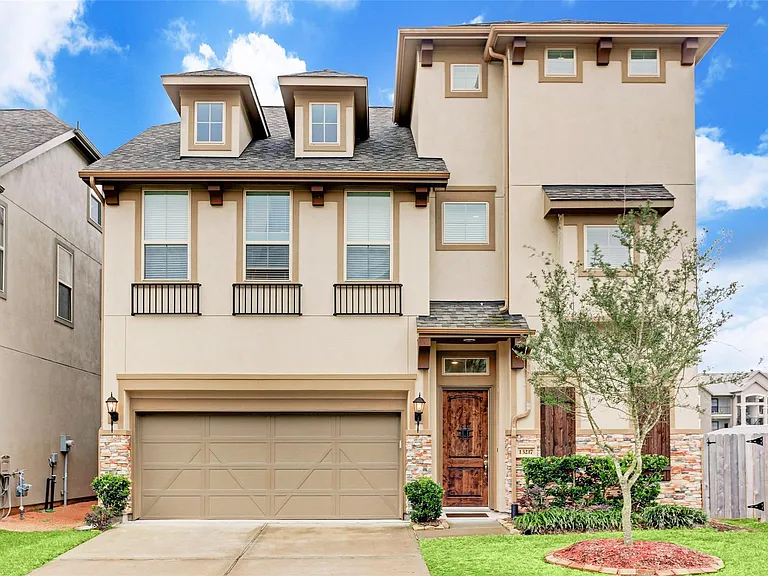 13217 Exmoor Terrace Dr — Photo 2