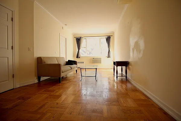 Rented by Compass | media 21