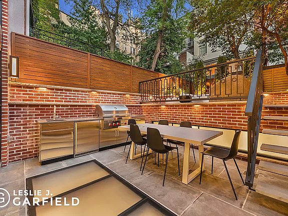 5th image of 246 W 12th St #1
