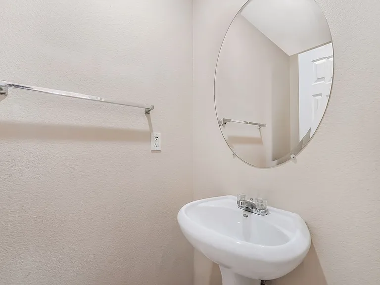 5078 Tioga Pass Ave — Photo 12
