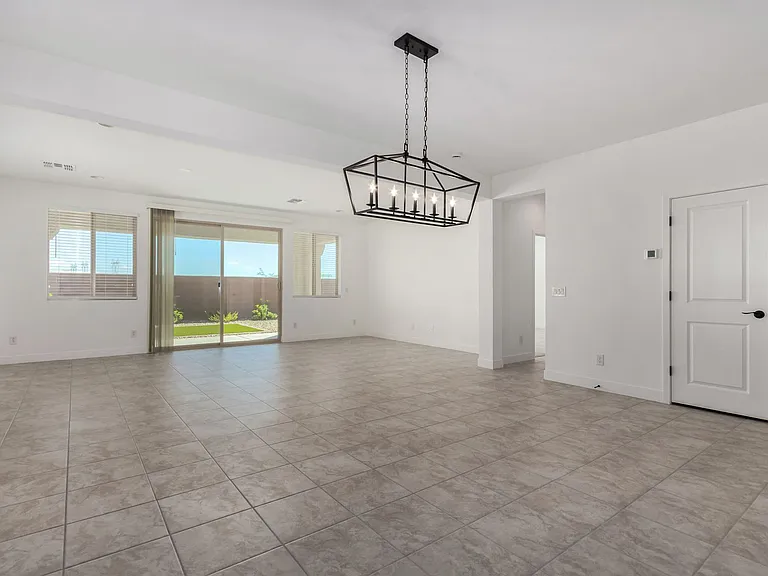 14807 W Soft Wind Dr — Photo 12