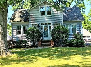 42 Inwood Rd, Chatham, NJ 07928