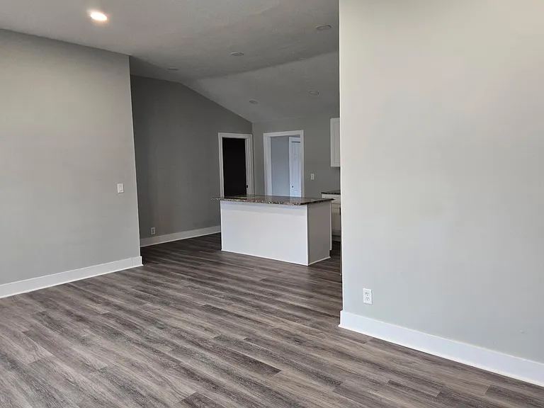2500 Redgate Ln — Photo 11