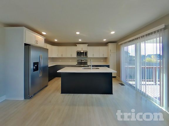 4th image of 1308 Shaughnessy St