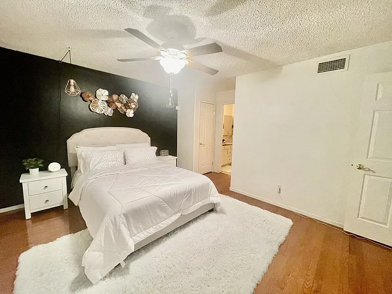 9070 Spring Mountain Rd #204 — Photo 25