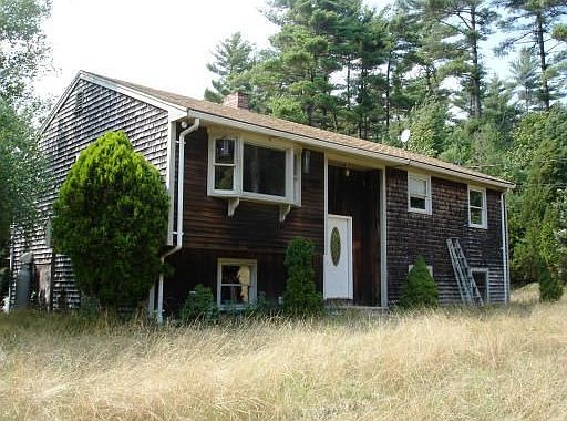 1st image of 10 Meadow Ln
