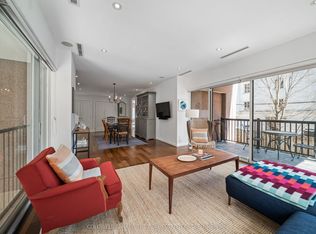 447 Walmer Rd #206, Toronto, ON M5P2X9