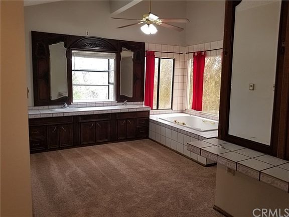 4th image of 609 Corona Ave