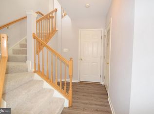 2714 Manhattan Pl, Vienna, VA 22180