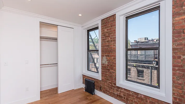 Rented by Nooklyn NYC LLC | media 24