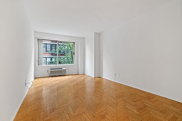 1st image of 170 E 87th St APT W3d