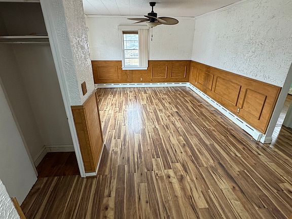 3rd image of 5 Roosa Ave