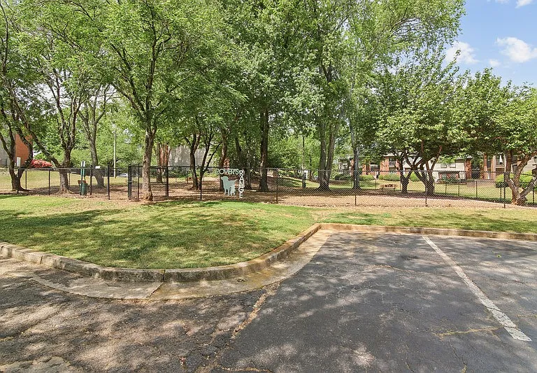 Park on Sweetwater — Photo 28