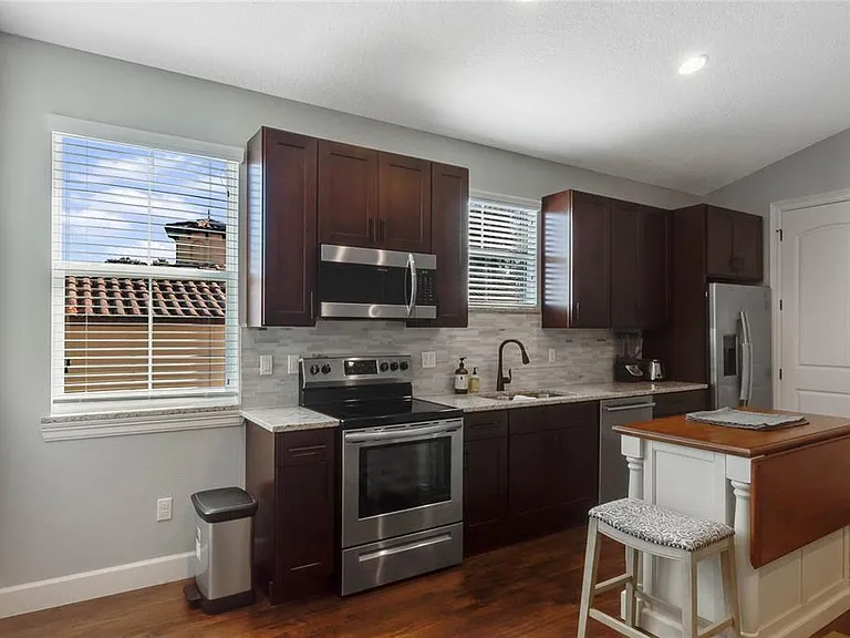 12752 S Lake Sawyer Ln — Photo 4