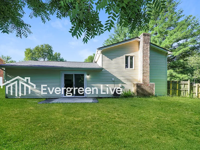 6442 Rosetta Dr — Photo 3