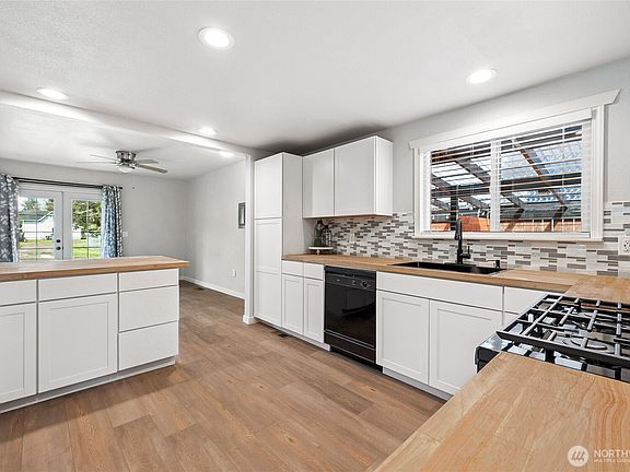 5th image of 1413 Lincoln Street