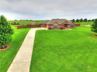 6868 Mint Julep Ln, Guthrie, OK 73044