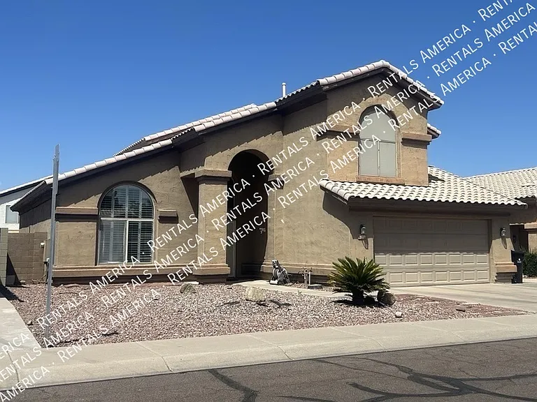 4616 E Summerhaven Dr — Photo 1