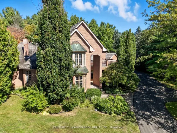 8 Bunhill Ct, Ajax, ON L1Z 1X5