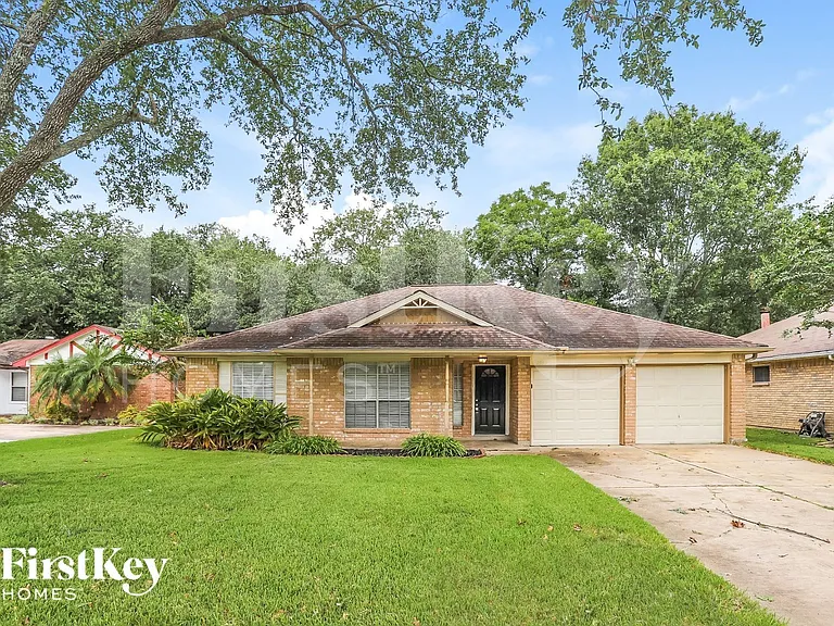 2922 Laurelridge Dr — Photo 1