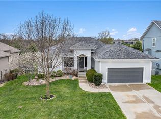 5004 N 143rd St, Basehor, KS 66007