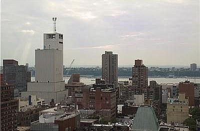 3rd image of 322 W 57th St APT 30V