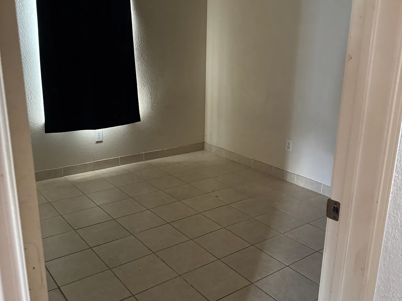 1017 Witter St — Photo 3