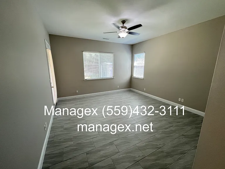 2175 Lester Ave — Photo 26