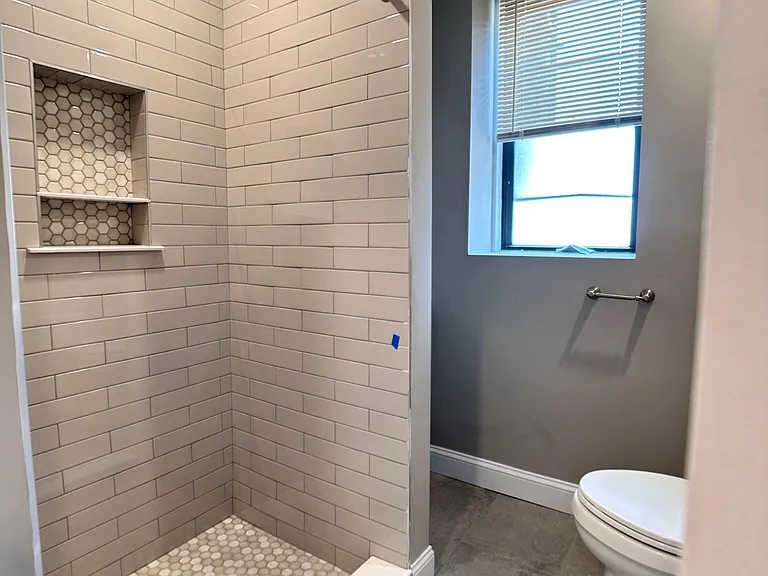 1914 Beacon St #1 — Photo 11