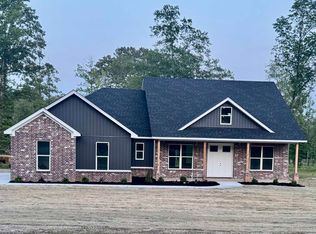 6716 N Detonti Rd, Bauxite, AR 72011