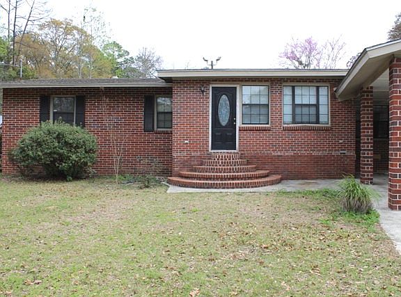 2nd image of 3 Birchbrook Cir