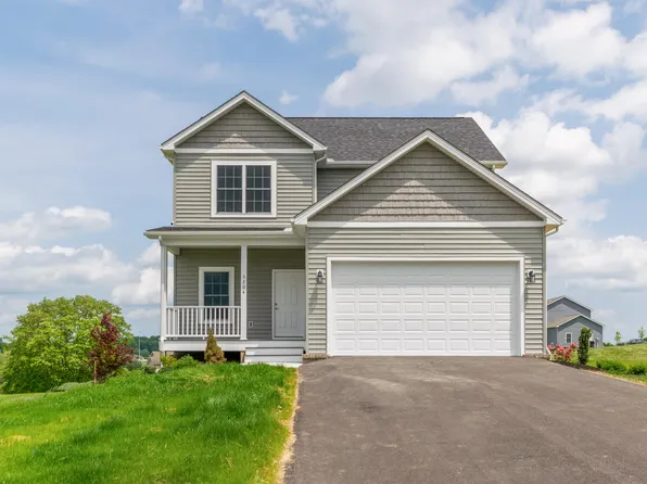 5204 Country Meadow Dr, Dublin, VA 24084