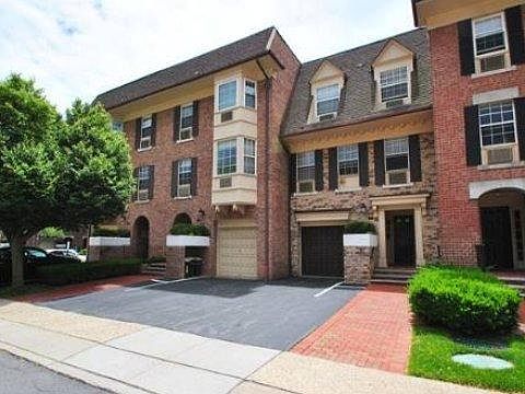 2nd image of 207-16 Jordan Dr #16901