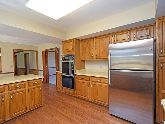 5th image of 1550 Vancross Ct