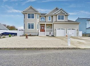 1002 Capstan Dr, Forked River, NJ 08731